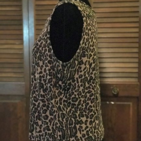 Animal Print Tank Top - Picture 3 of 5